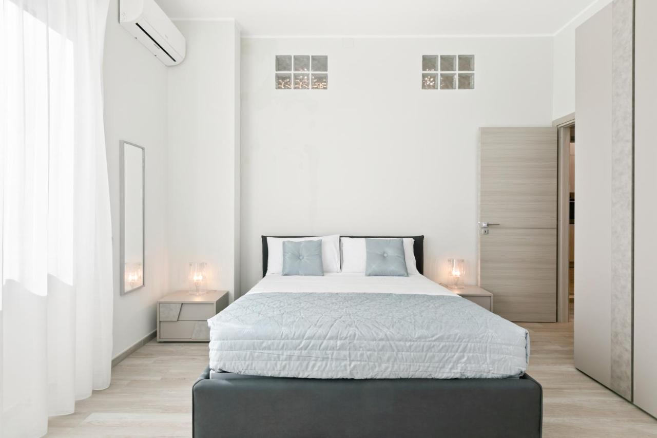 Grattacielo Ina Apartments ปาแลร์โม ภายนอก รูปภาพ