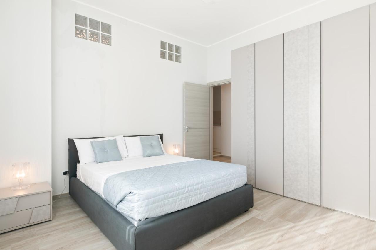 Grattacielo Ina Apartments ปาแลร์โม ภายนอก รูปภาพ